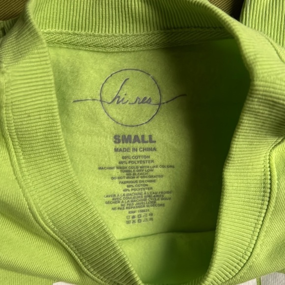 Urban Outfitters hi res Jade Lime Green NY Crewneck Sweatshirt Size Small NWT - Picture 2 of 4